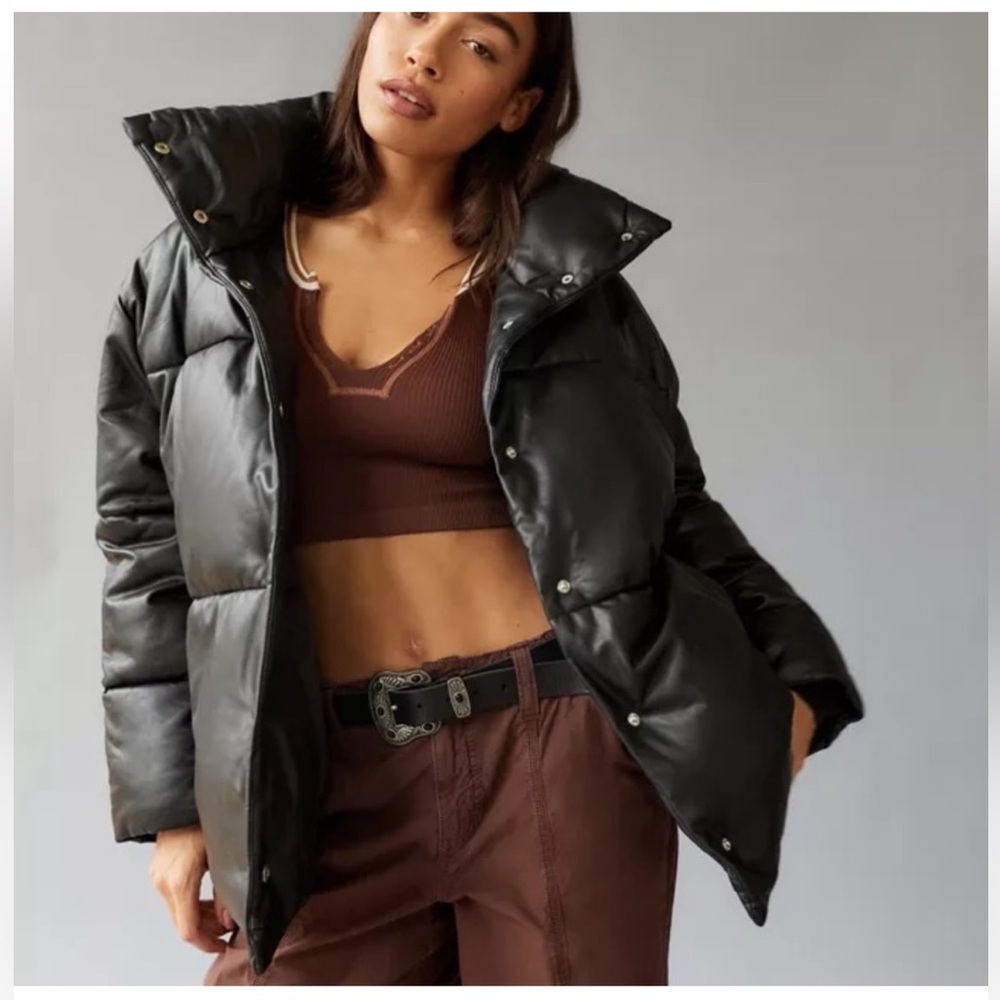 Avec Les Filles Faux-Leather Puffer Coat size medium EUC - Picture 2 of 12